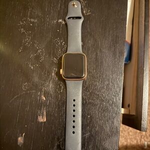 Apple Watch SE 40 mm